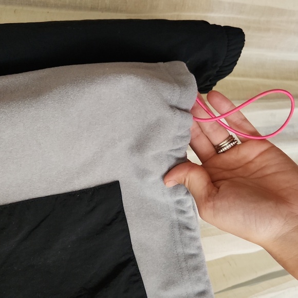 Mondetta Quarter Zip - Picture 2 of 7